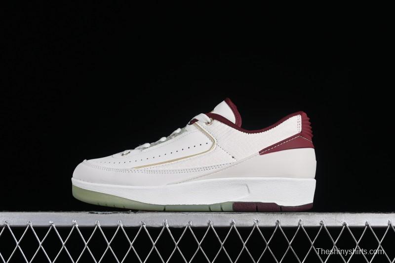 Air Jordan 2 Retro Low-Top Basketball Shoes