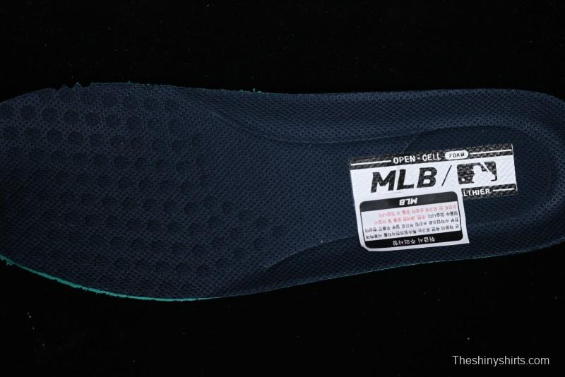 MLB Chunky Liner Basic New York Yankees Thick Sole Casual Sneakers with 6cm Height Increase - 3ASXCBO3N07NYD