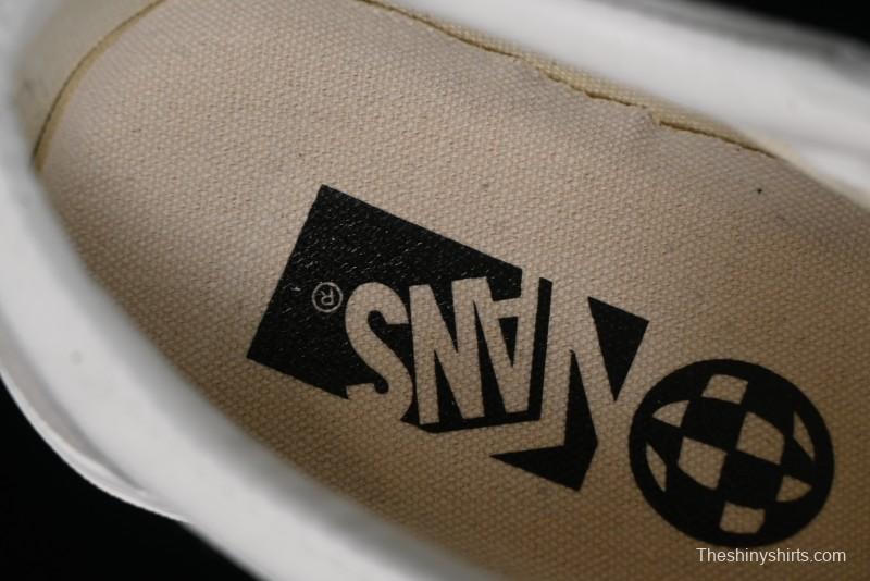 Vans Old Skool Reissue 136 Classic Low-Top Skate Shoes with Detachable Cushioned Insole - VN000MT6QC5