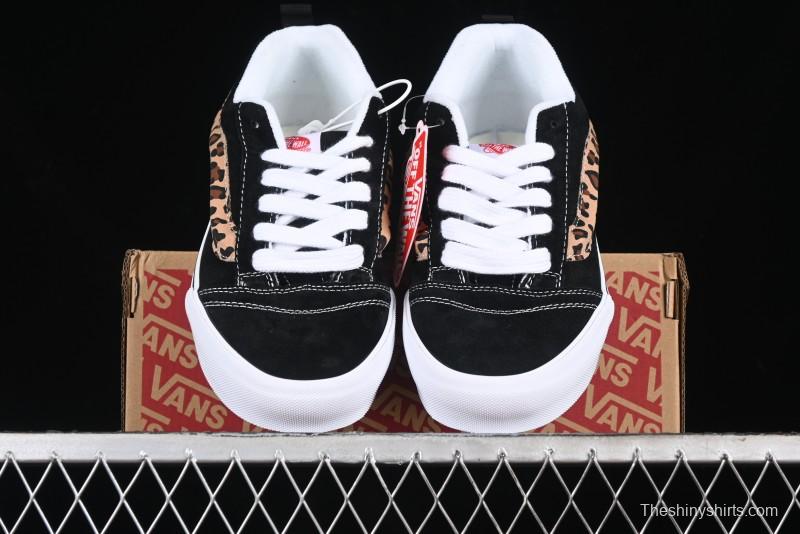 Vans Classics Knu Skool Sneakers with Leopard Print Logo in Black - VN000D2GBA2