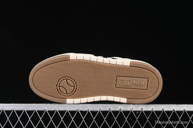 New York Yankees Chunky Liner Mid Denim Monogram Platform Sandals - 3ASXCA12N50IVS