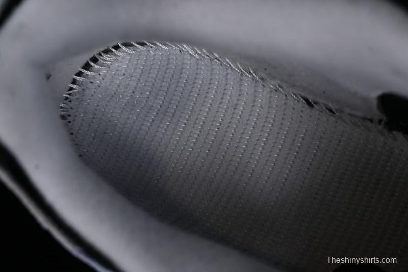 New Balance Retro Running Shoes with T-Beam Support and Exposed Cushioning - UWRPDFSB