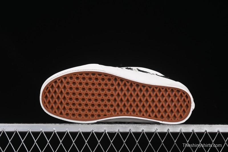 Vans Classics Knu Skool Retro Skate Shoes with Enhanced Cushion and Breathable Mesh - VN0A5JM2BA21