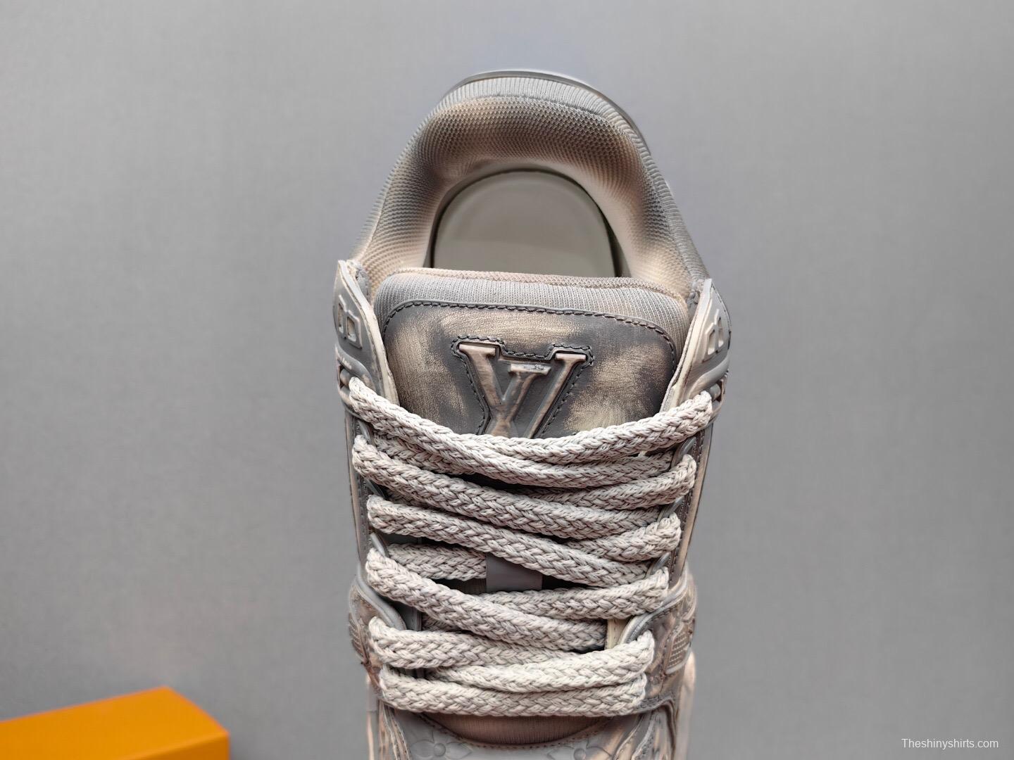 2025 Unisex Louis Vuitton Silver Leather Plimsolls Top Version KFY00510
