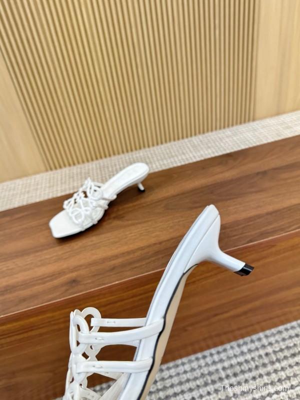 2025 Women Loewe White Leather Sandals