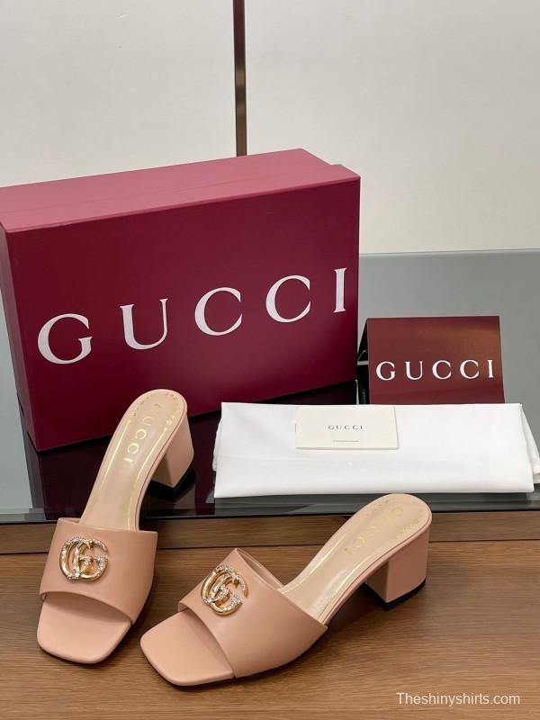 2025 Women Gucci Pink Leather Slippers GG Crystal Buckle LY00280