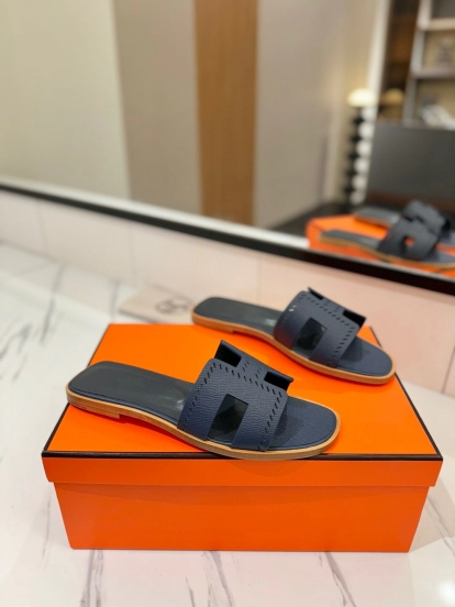 2025 Women Hermès Navy Leather Slippers