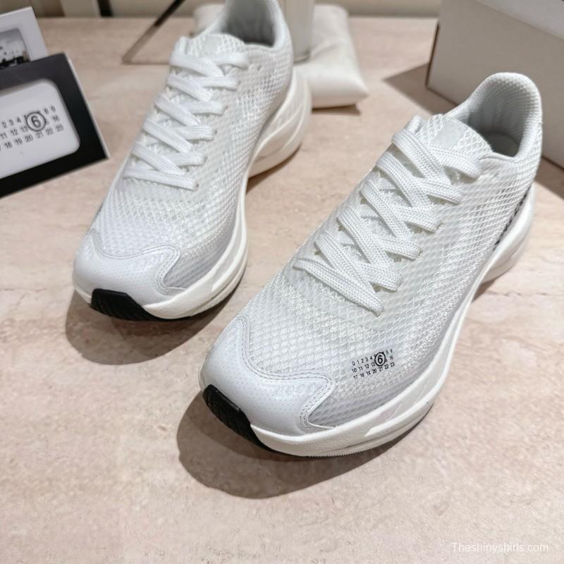 2025 Unisex MM6 Maison Margiela White Polyester Polyurethane Rubber Road Running Shoes Collaboration KFY00330