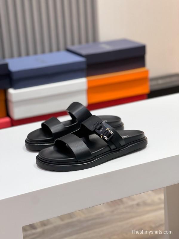 2025 Men Dior Black Leather Slippers Metal CD Diamond AS00190
