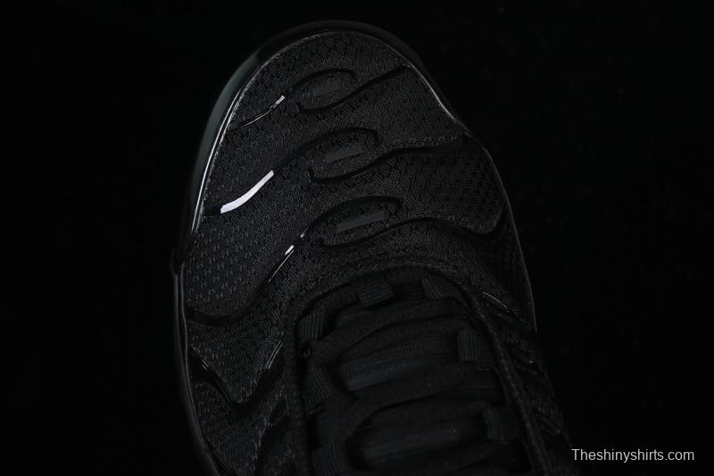 Nike Air Max Plus Retro Running Shoes with Air Cushion Technology - 604133-050