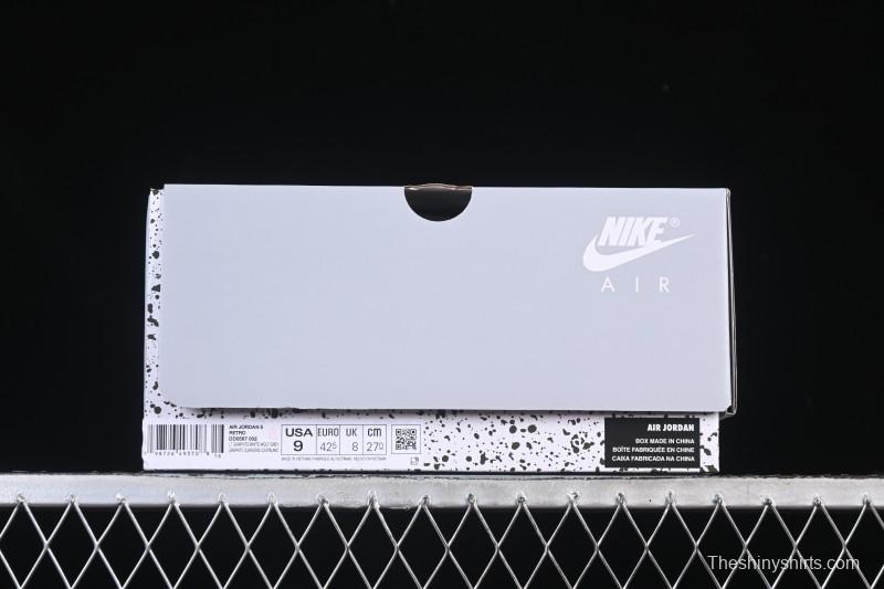 Nike Air Jordan 5 Retro Basketball Shoes with Wolf Grey Design - DD0587-002