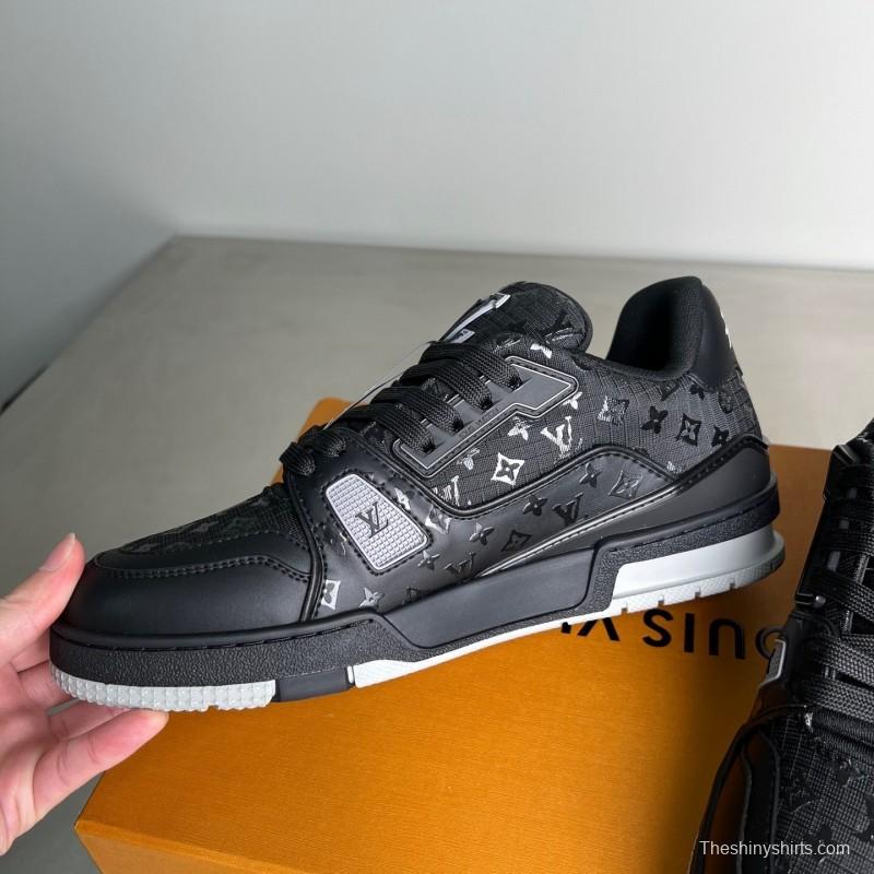 Louis Vuitton 2025 SS Replica Luxury Sneakers with Signature Logo - YC